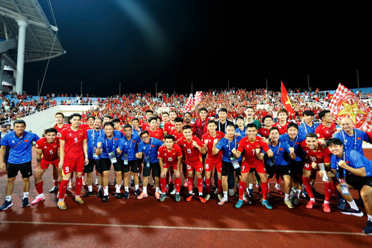 Việt Nam 4-0 Malaysia: Tinh hoa dành cho Thái Lan