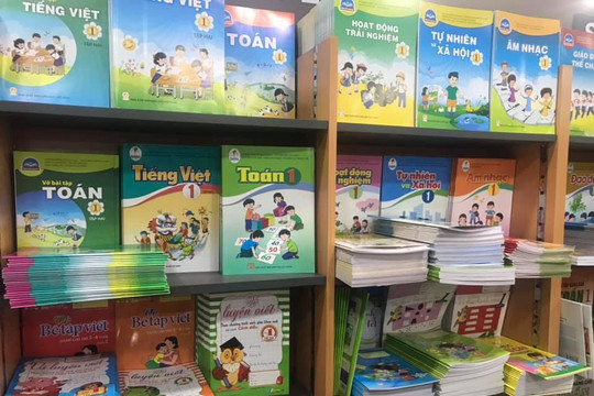TP.HCM tăng tốc bảo đảm sách giáo khoa trước năm học mới