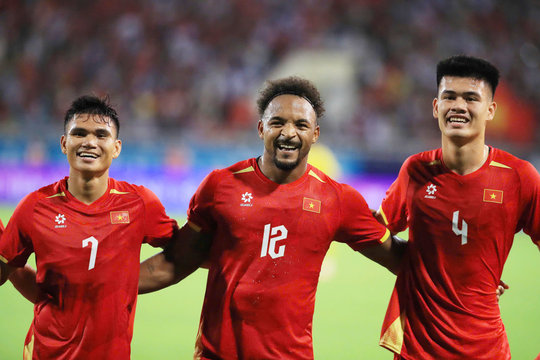 Sofascore: Việt Nam 7, Thái Lan 1 trước chung kết