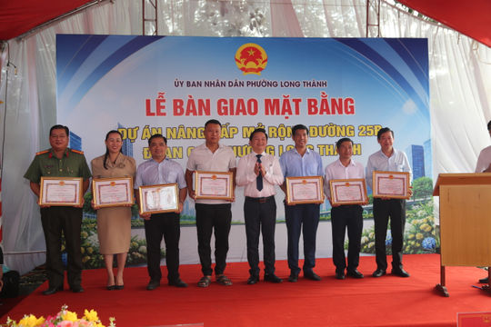 Tăng tốc các mũi thi công kết nối sân bay Long Thành