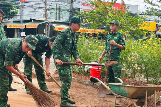 Bộ đội biên phòng Đồng Nai hỗ trợ ngành giáo dục mùa khai giảng
