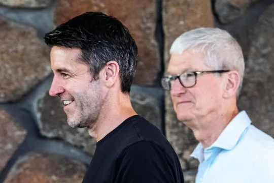 John Ternus và tài sản lớn nhất được thừa hưởng từ Tim Cook tại Apple
