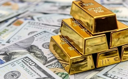 Vàng và ngoại tệ dịp nghỉ lễ: Giới đầu tư có đang sập bẫy 'giá ảo'?