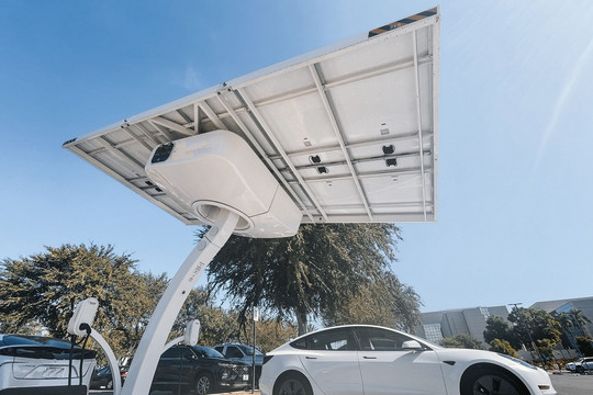 Thông tin Tesla đăng ký thành lập công ty tại Việt Nam gây sốt mạng