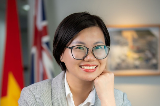 Gen Z Việt Nam trong thời đại AI: Thành công không chỉ nằm trên bảng lương