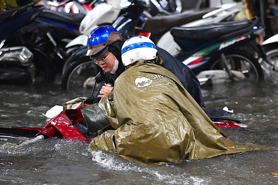 Muốn hết ngập, TP.HCM phải chuyển mình thành 'thành phố bọt biển'