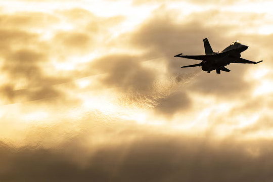 Tin vũ khí hôm nay 23/9: F-16 Mỹ rơi ở Đức, vụ thứ hai trong một tuần