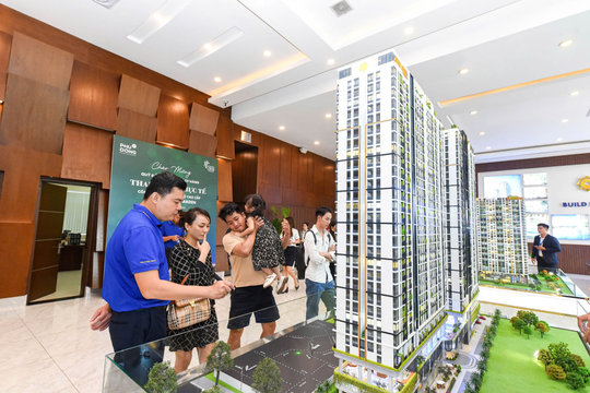Công ty bất động sản đóng cửa tăng mạnh, nhiều ngành khác cũng 'méo mặt'