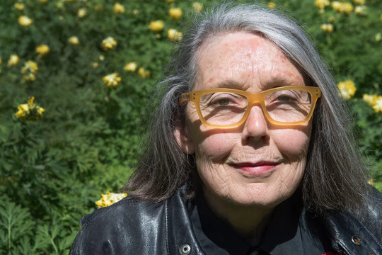 Anne Carson: Từ cô gái say mê tiếng Hy Lạp cổ đến chủ nhân giải Nobel Văn học 2026