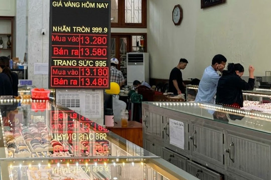 Giá vàng hôm nay 13/10: Vàng quay đầu và 3 chiến lược giao dịch tối ưu với dòng vốn nhỏ lẻ