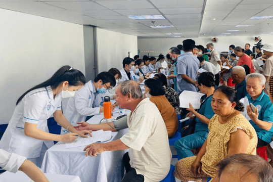 Chưa có hộ khẩu vẫn được khám sức khỏe miễn phí tại TP.HCM