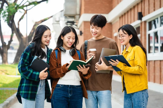 TS. Yulun Huang: Đưa giáo dục mở từ Đài Loan ra châu Á
