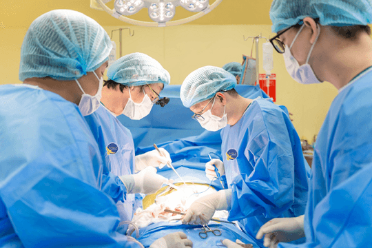 Cứu sống người anh trai suy thận giai đoạn cuối bằng quả thận của em ruột
