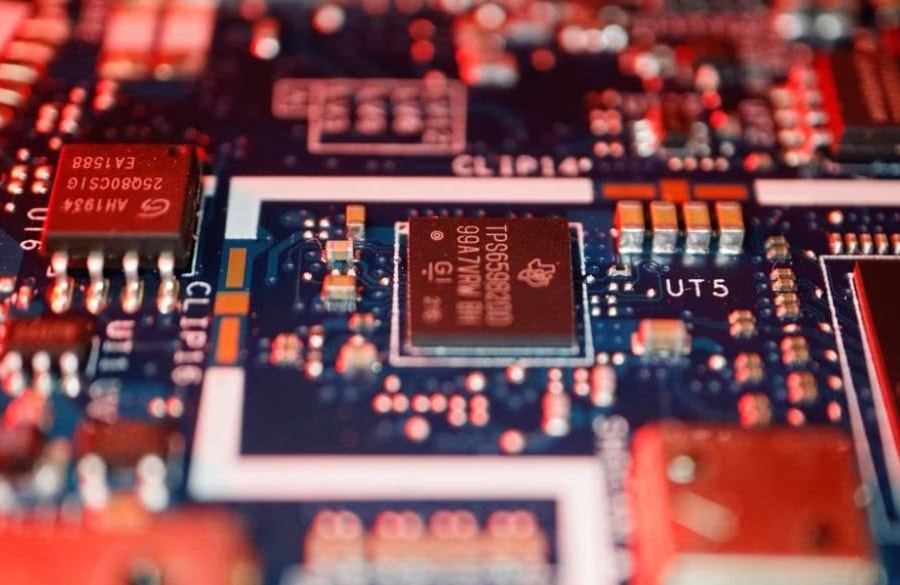 Mỹ nhờ lãnh đạo công ty mẹ Google hỗ trợ phát triển chip thế hệ tiếp theo