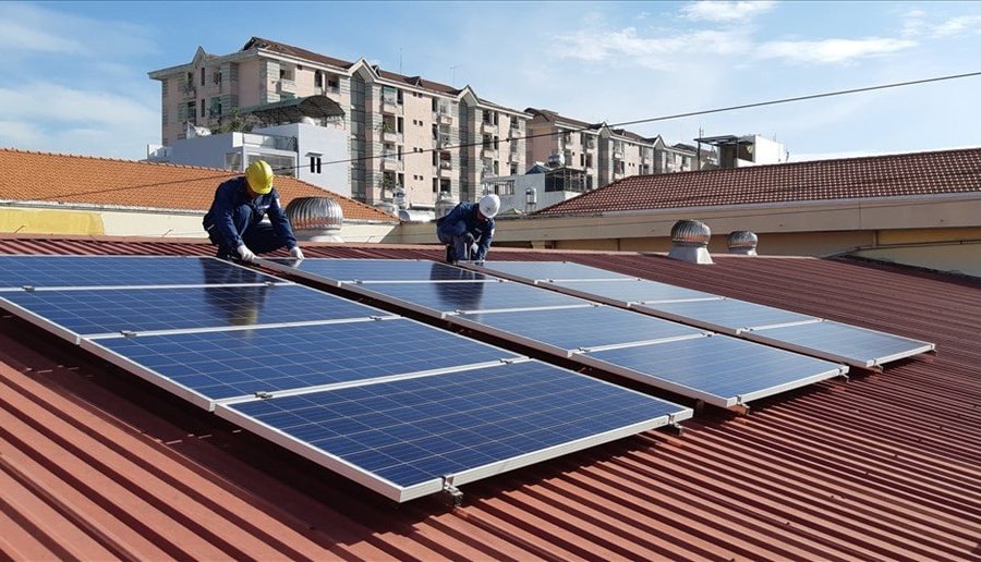 Điện mặt trời áp mái ở TP.HCM: Tiềm năng lớn cần cơ chế tháo gỡ