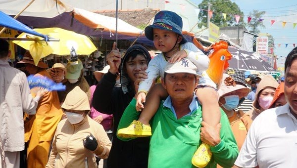 An Giang: Hàng chục nghìn người dự đại lễ Phật giáo Hòa Hảo