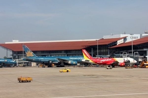 Lập tổ điều tra sự cố hai máy bay suýt va nhau ở Nội Bài