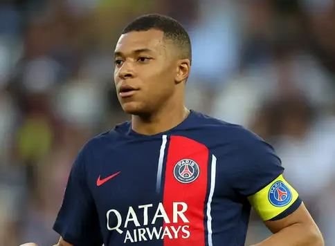 Real Madrid có chi số tiền khổng lồ cho PSG để mua Mbappe?