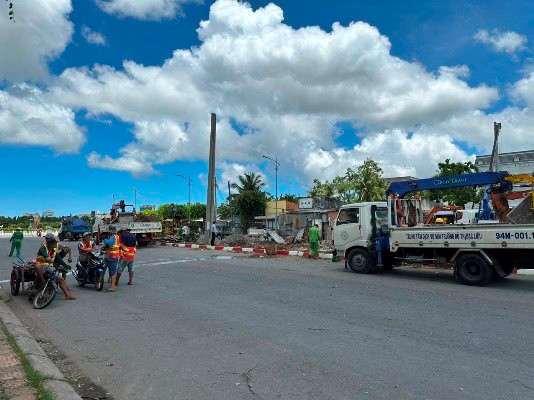 Bạc Liêu: Hộ dân tự nguyện tháo dỡ khu nhà - đất gần 20 năm nằm giữa đường