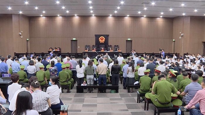 Xét xử vụ 'chuyến bay giải cứu': Cựu thư ký Thứ trưởng nhận hối lộ ngay tại trụ sở Bộ Y tế