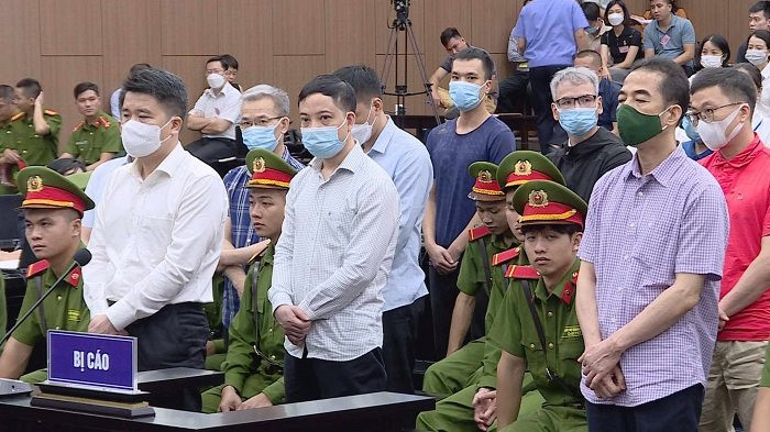 Vụ 'bay giải cứu': Doanh nghiệp than khó và những ‘yêu cầu’ của cựu thư ký Thứ trưởng Y tế