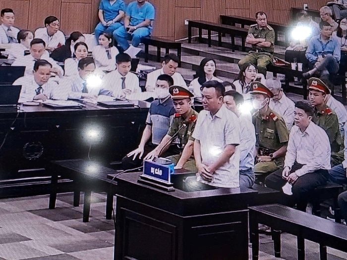 Đối chất giữa 2 cựu lãnh đạo công an về khoản chạy án 2,25 triệu USD