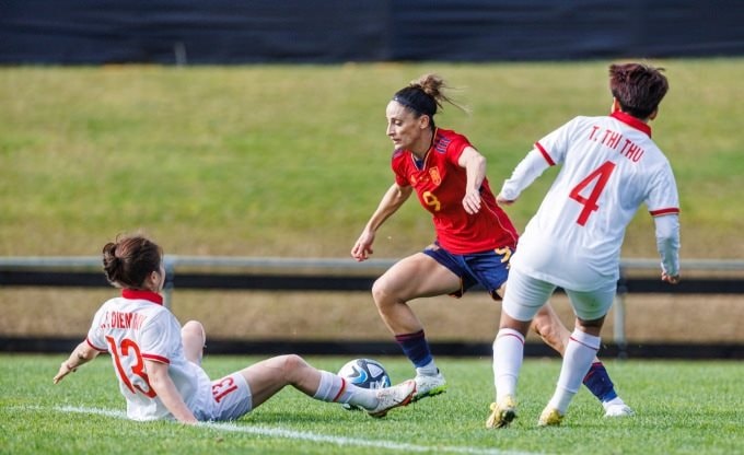Tuyển Việt Nam thua đậm trước Tây Ban Nha trước khi diễn ra World Cup nữ