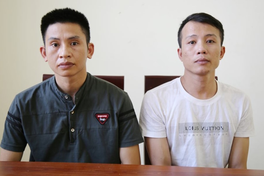 Bắt 2 thanh niên làm giả CMND để mở tài khoản ngân hàng rồi bán
