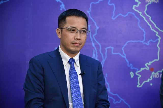 Chính sách tiền tệ chuyển từ chặt chẽ sang nới lỏng: Cấp nước ruộng hạn!
