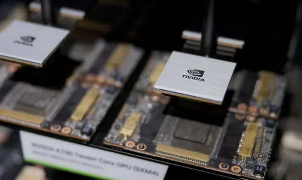 Sôi động ‘chợ đen’ bán chip Mỹ tại Trung Quốc