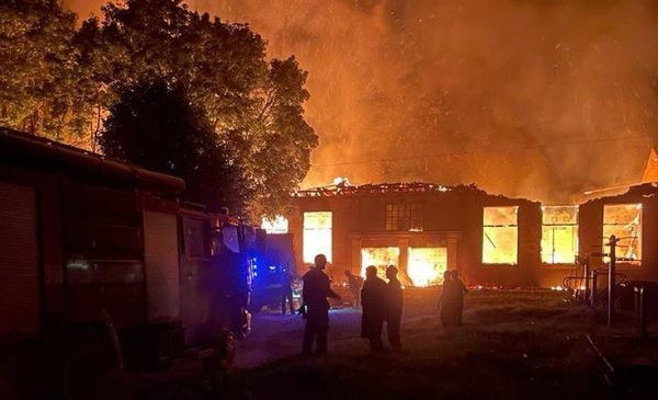 Trung tâm truyền máu gần tiền tuyến Nga - Ukraine bị trúng bom
