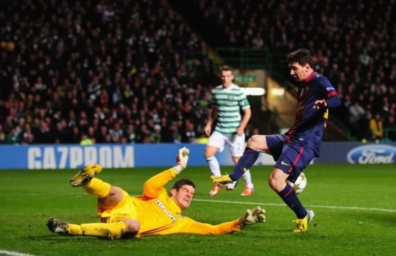 Thủ môn thi đấu quá xuất sắc khiến Messi phải nói 'không phải là con người'