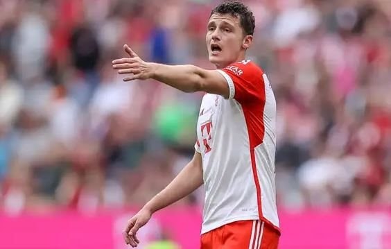 Bán Maguire cho West Ham, Man United muốn chiêu mộ nhà vô địch World Cup 