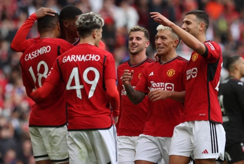 26 chuyên gia của BBC Sport đoán Man United không vô địch Premier League 2023/24