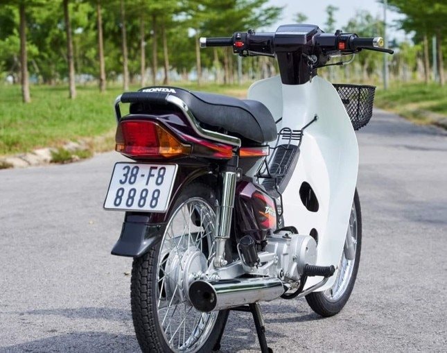 Công an khẩn trương làm rõ vụ 2 người cùng nhận là chủ biển số xe 38F8-8888