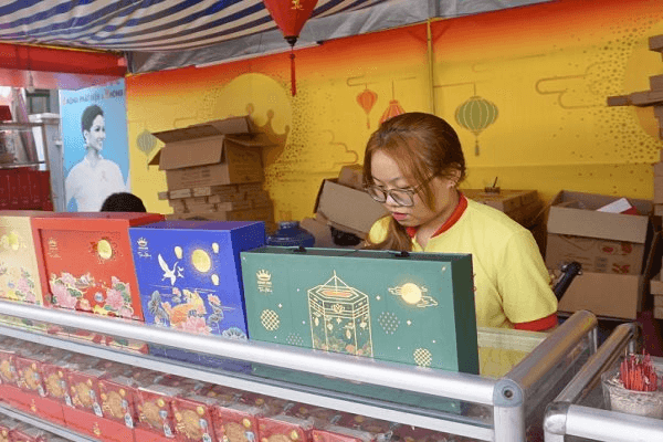 Các địa phương tập trung kiểm tra cơ sở sản xuất, kinh doanh bánh trung thu