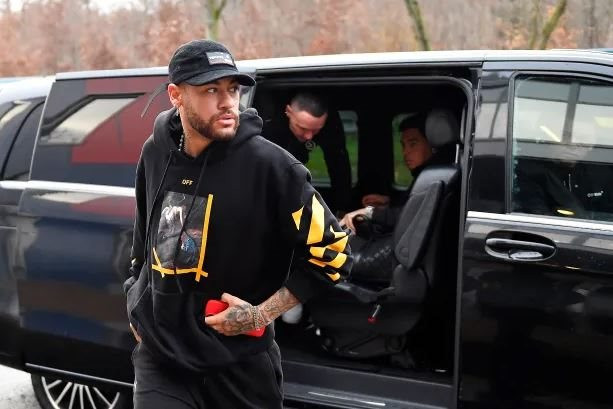 Bộ sưu tập hơn 10 siêu xe của Neymar sau khi gia nhập Al Hilal