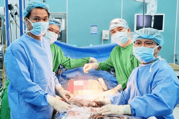 Cứu sống kịp thời người đàn ông bị TNGT vỡ đa tạng ổ bụng