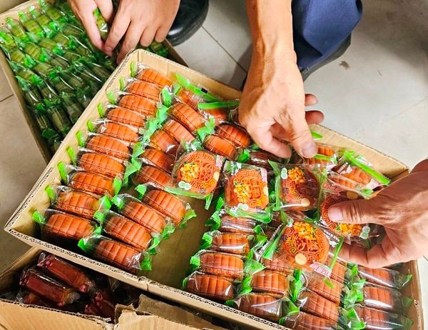 'Nóng' hàng nhập lậu dịp tết Trung thu