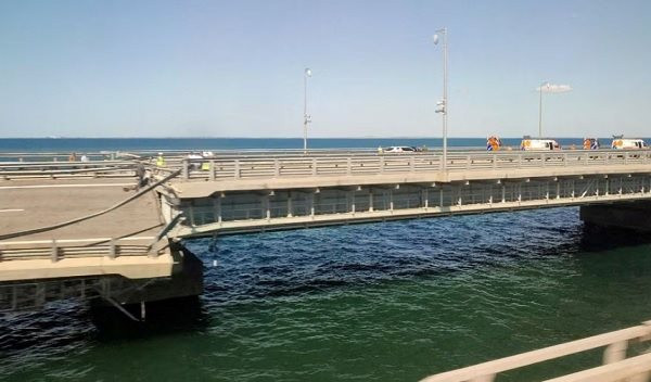 Cầu Crimea lại bị nhắm đến