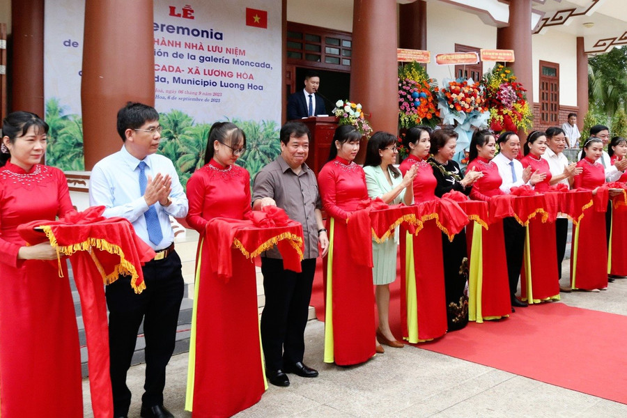 Khánh thành Nhà lưu niệm làng Moncada tại Bến Tre