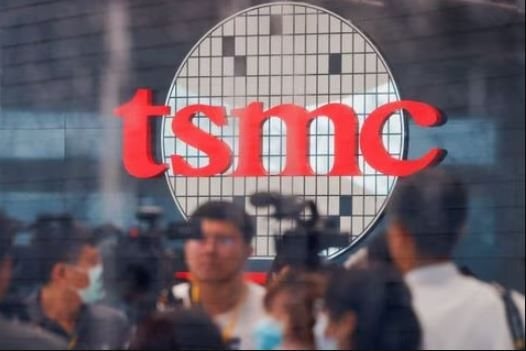 Cổ phiếu đối tác của Apple giảm giá vì smartphone Huawei, Trung Quốc hạn chế dùng iPhone 