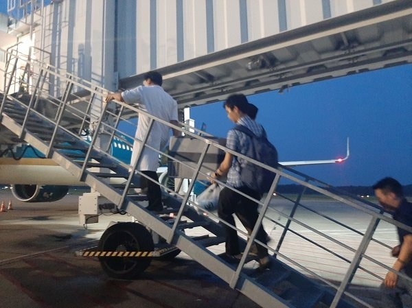 Máy bay vận chuyển tạng hiến cứu người từ Nghệ An đến Hà Nội