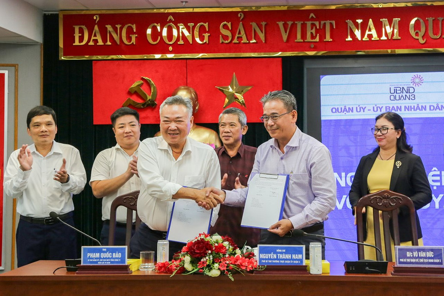 Điện lực TP.HCM không ngừng nâng cao chất lượng cung cấp điện và dịch vụ khách hàng