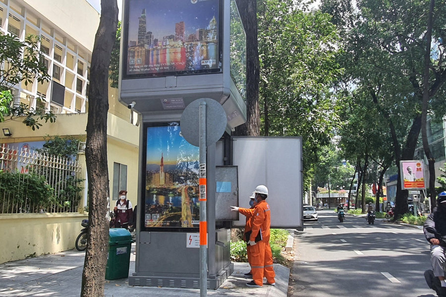 EVNHCMC bảo đảm an toàn điện mùa mưa bão