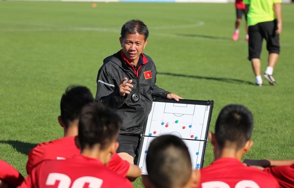 HLV Hoàng Anh Tuấn chốt danh sách tuyển Olympic Việt Nam dự Asiad 19