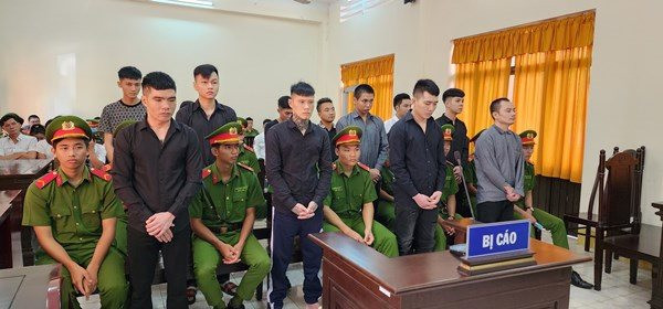 Kiên Giang: Phạt tù 12 bị cáo đi đánh dằn mặt chủ nợ 