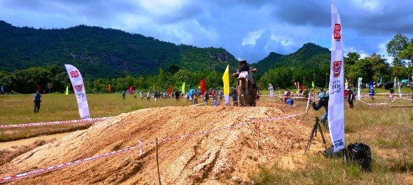 60 tay đua địa hình biểu diễn tại vùng Bảy Núi