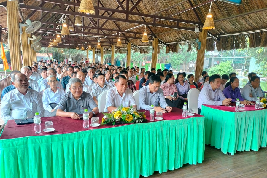 Đưa báo chí vào 'liên kết 5 nhà' để nâng cao giá trị hàng nông sản