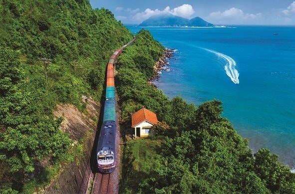 Hơn 1.000 vé tàu Tết Giáp Thìn 2024 đã được đặt mua sau 1 ngày mở bán